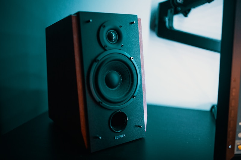 Studio Speaker X - Sand